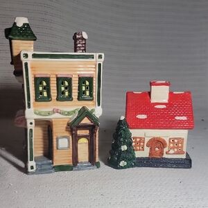 Festive Holiday Village House Set - Red and Green